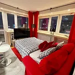 Metro Wifi 300mbs 65'tv Netflix Hbo Appletv+ Appartement