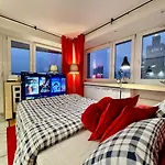 Appartement Metro Wifi 300mbs 65'tv Netflix Hbo Appletv+ Varsovie