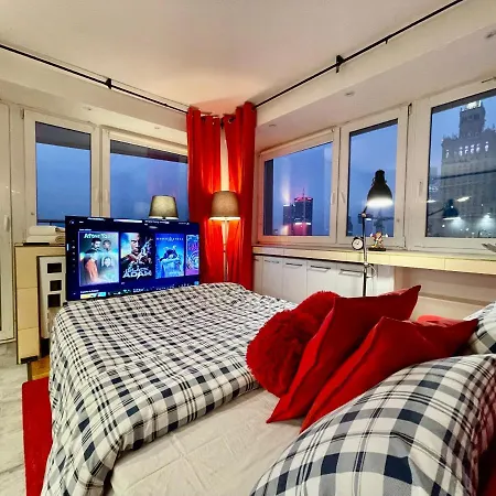 Apartment Metro Wifi 300mbs 65'tv Netflix Hbo Appletv+ Warschau