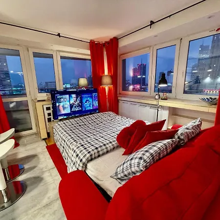 Metro Wifi 300mbs 65'tv Netflix Hbo Appletv+ Appartement *