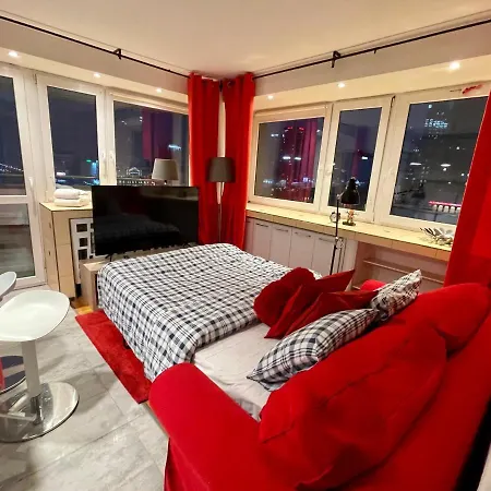 Metro Wifi 300mbs 65'tv Netflix Hbo Appletv+ Appartement